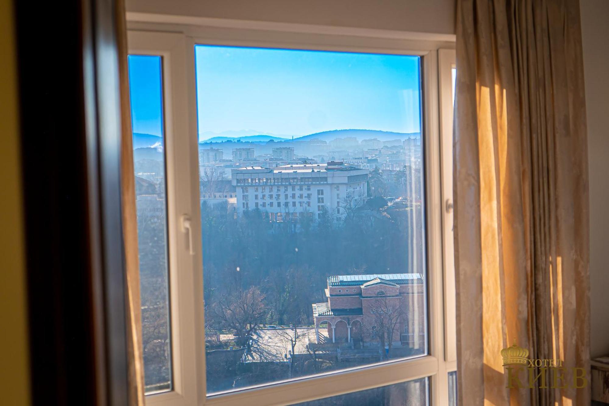 Hotel Kiev فيليكو ترنوفو المظهر الخارجي الصورة